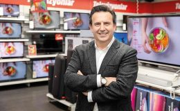 Gözünü deneyim şampiyonluğuna dikti