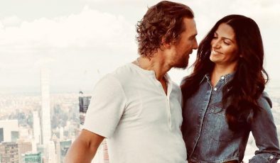 Bakışları kenetlendi, başka kimseyi görmediler: Ünlü çiftin aşk iksiri… Senin elinden olduğu için bu kadar lezzetli