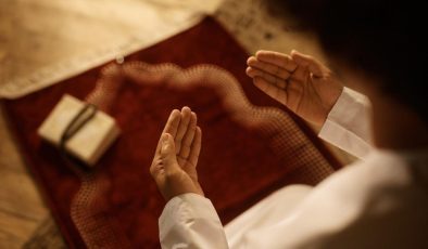 Miraç Kandili namazı nasıl kılınır, kaç rekat? Miraç Kandili namazı ne zaman, nasıl niyet edilir? Adım adım 12-100 rekat kandil namazı kılınışı