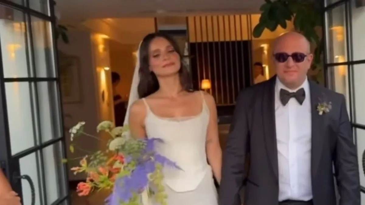 Meriç Aral ve Serkan Keskin evlendi! Meriç Aral ve Serkan Keskin’in düğününden ilk kareler!