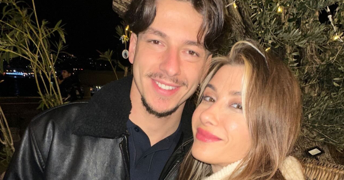 Enis Destan, Arzum Kuruçalı ile nişanlandı